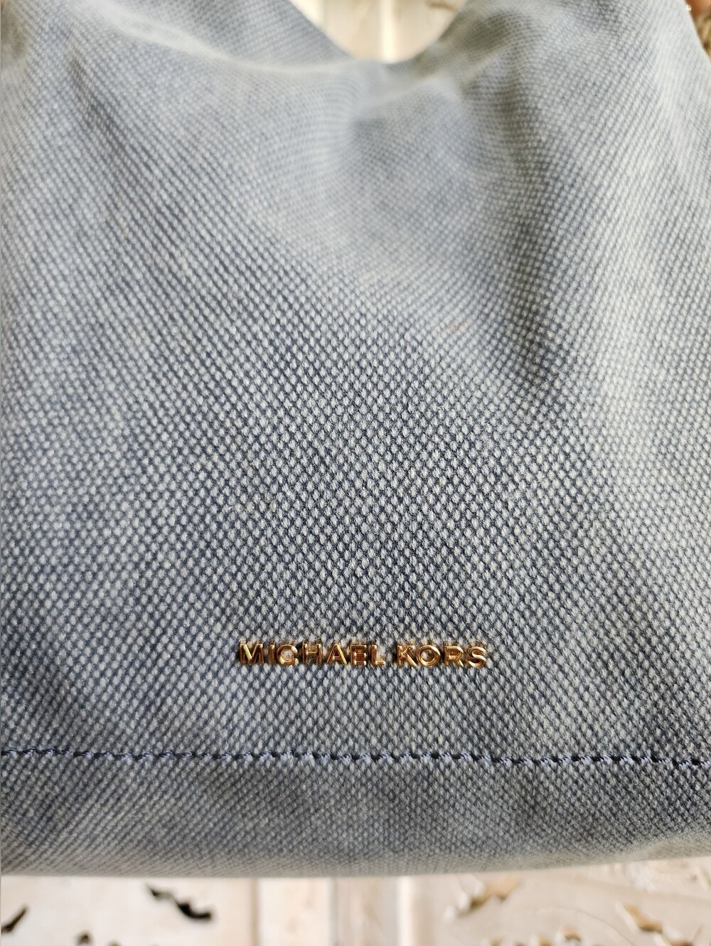 Michael Kors Isla Large Grab Bag- Blue Denim Canvas - Picture 2 of 11